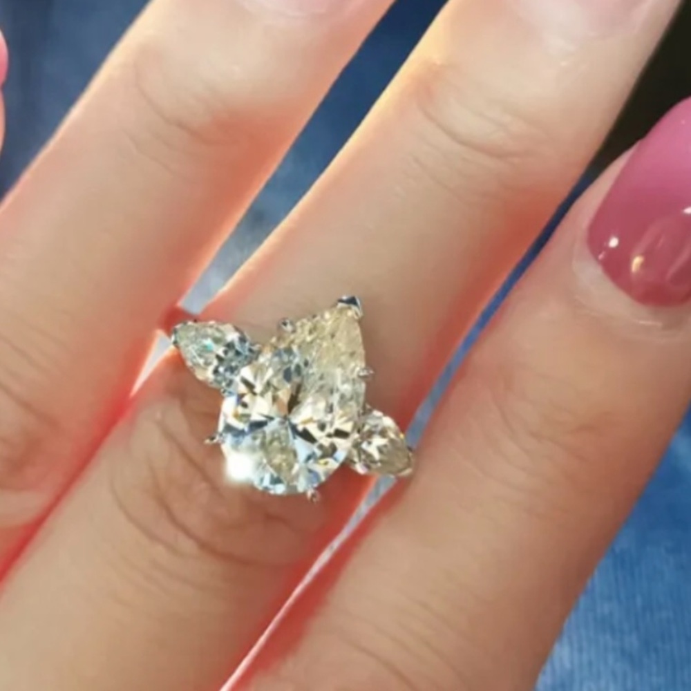 NWT! Beautiful! CZ ring size 8